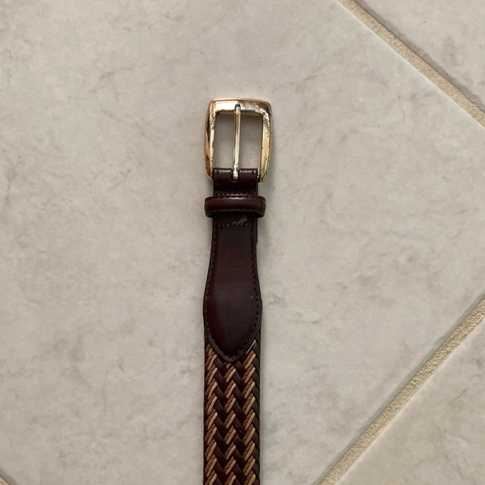 Woven Brown Leather Women’s Belt with Gold-Tone Buckle